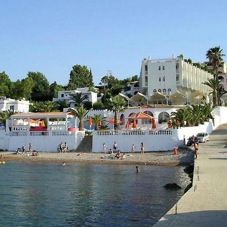 Villa Galanis By The Sea Нифорейка Екстериор снимка